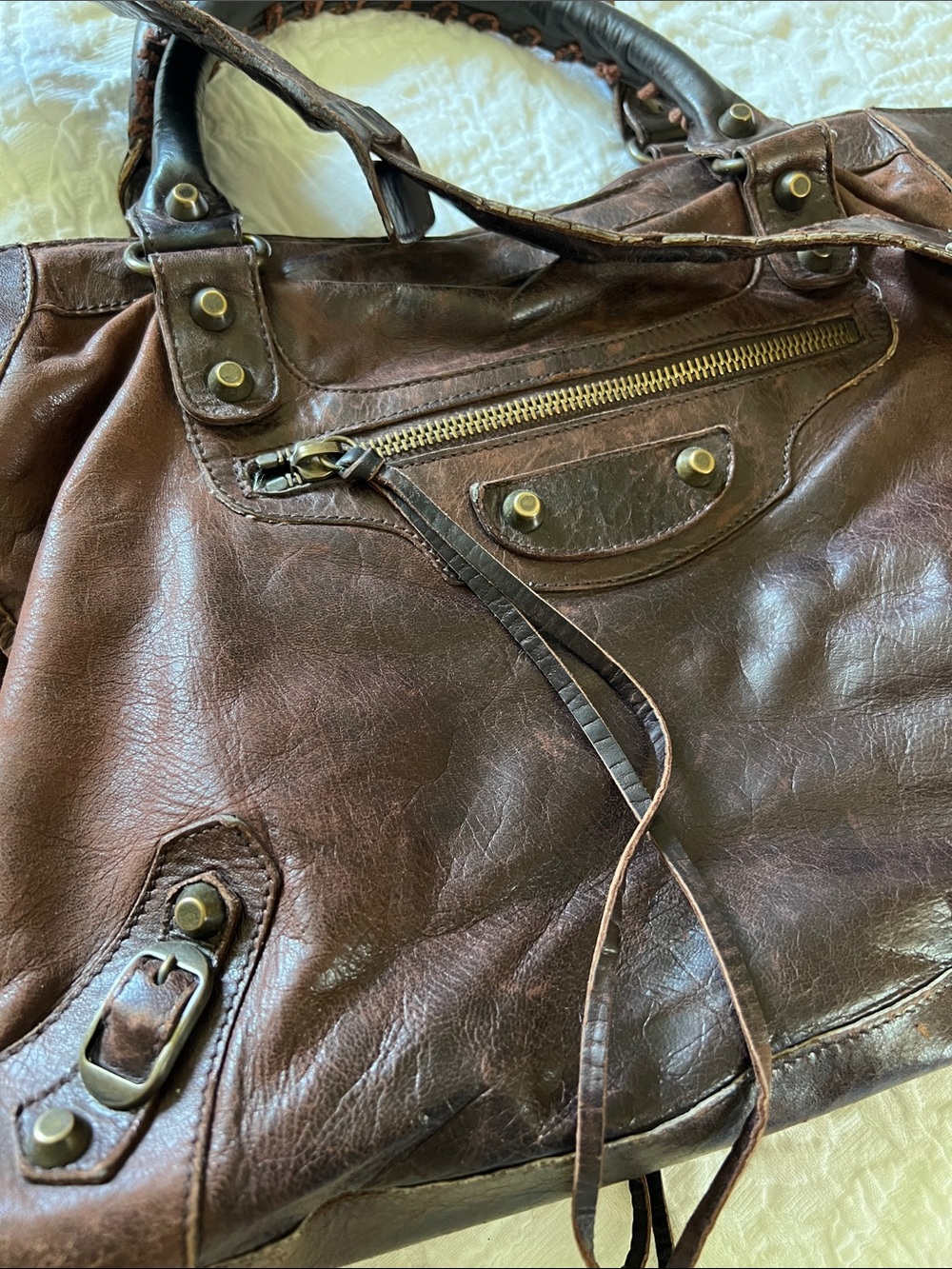 Balenciaga the City Leather Brown Shoulder Bag - Picture 16 of 17